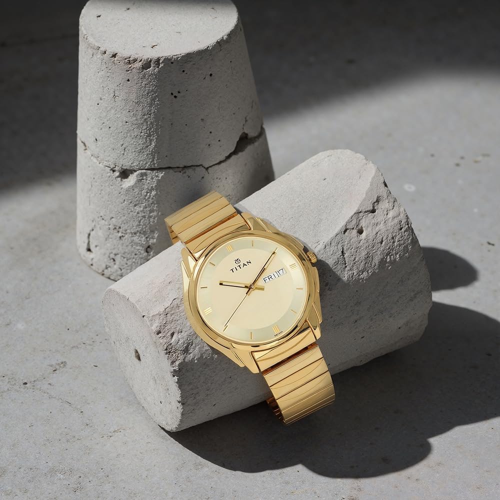 Titan Karishma Analog Men’s Watch NE1578YM05